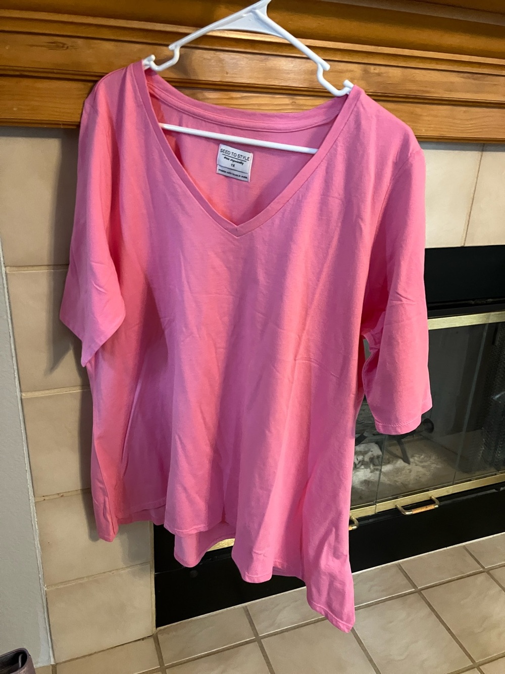 Women’s Pink V-Neck Short Sleeve Tee